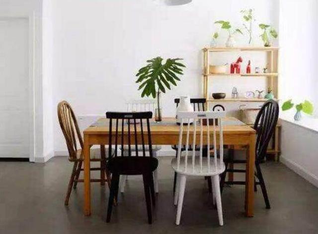 家里裝修別再鋪瓷磚了，現(xiàn)在有錢人都流行這樣裝