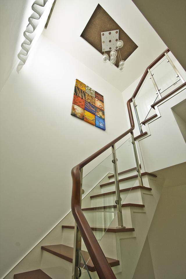 130㎡現(xiàn)代復式，這樣的裝修設計，都市女神標配