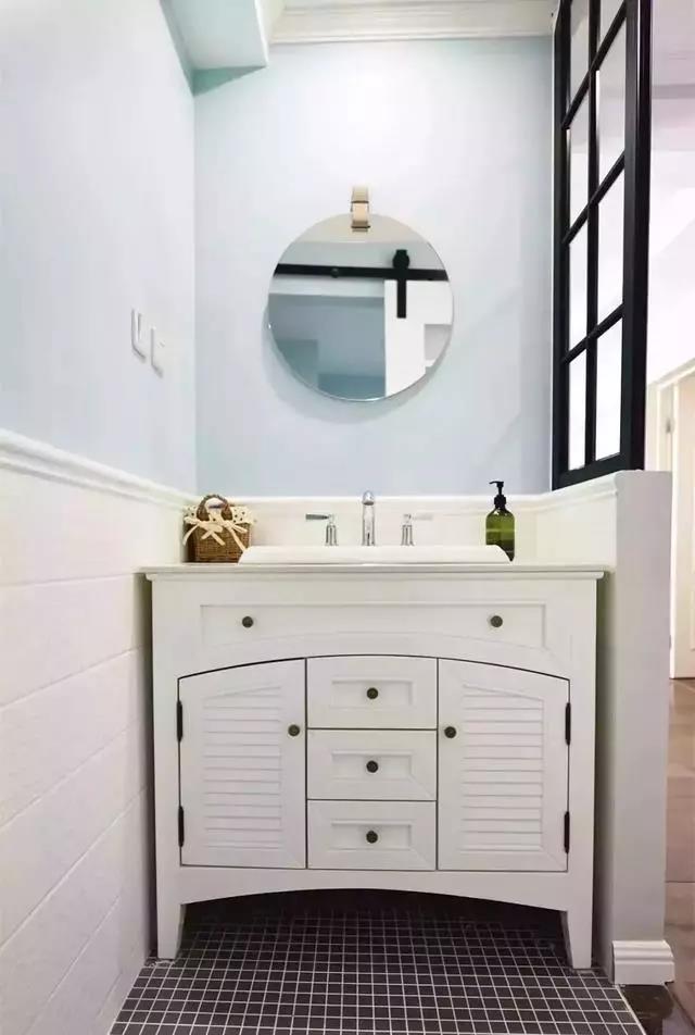 衛(wèi)生間洗手臺隔斷設計，喜歡的朋友可以參考~