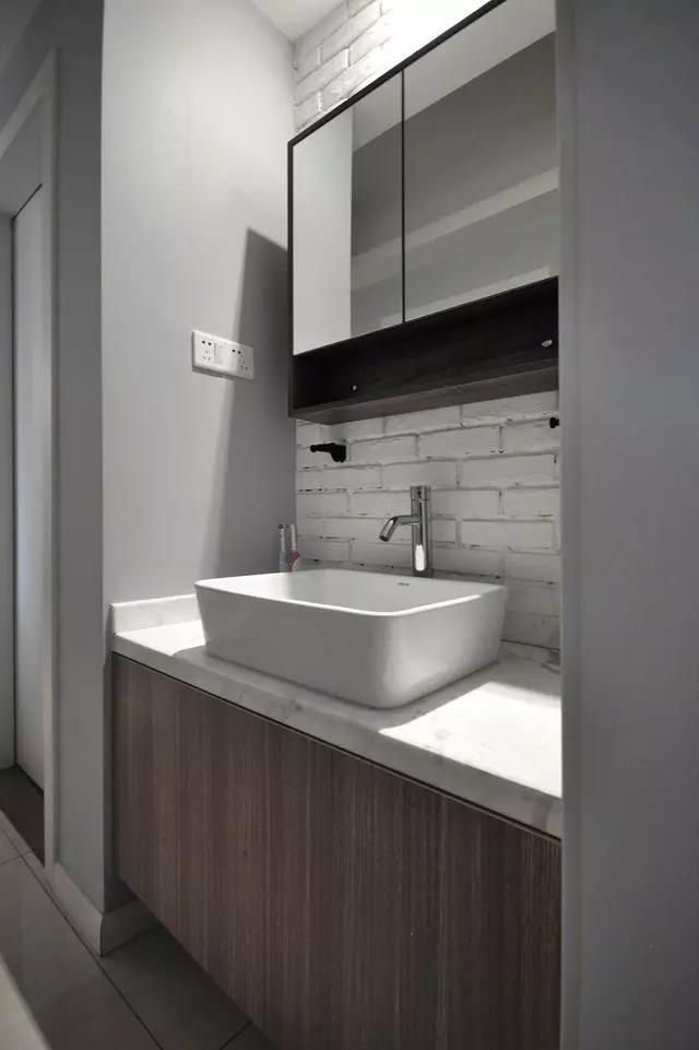 現(xiàn)代簡約風格裝修，電視背景墻真的好看