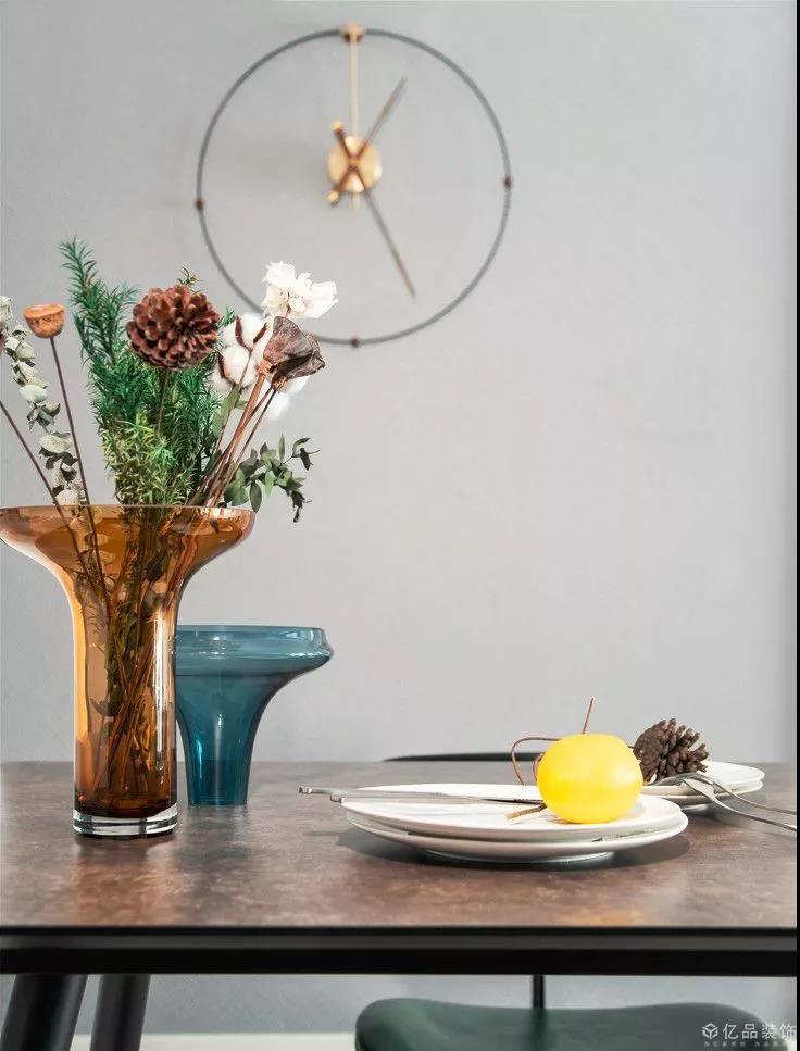 現(xiàn)代風(fēng)格，簡約隨性詮釋品質(zhì)生活