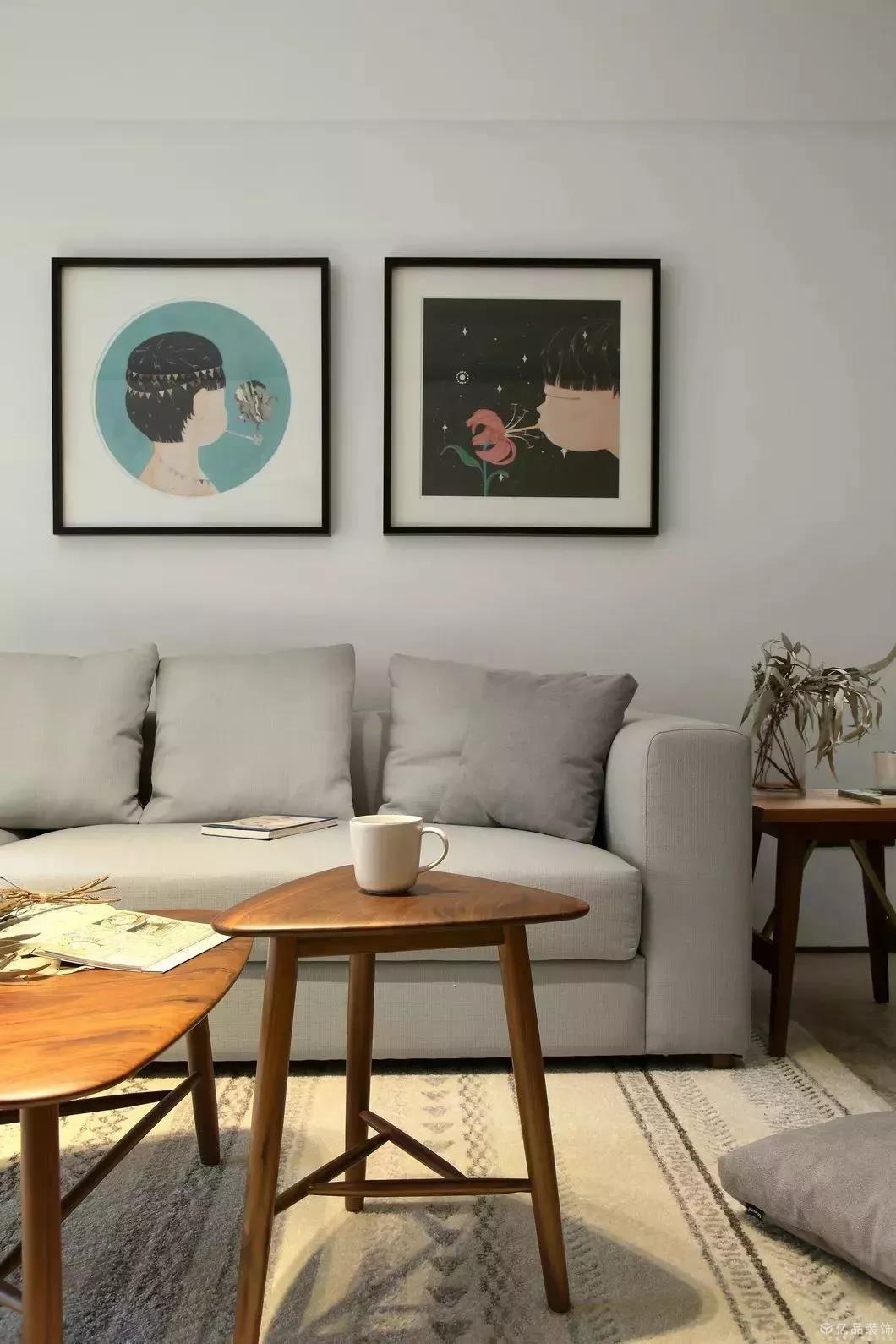 120㎡簡約中性的色調(diào)搭配，讓現(xiàn)代的居家溫馨時尚感浮然而生。