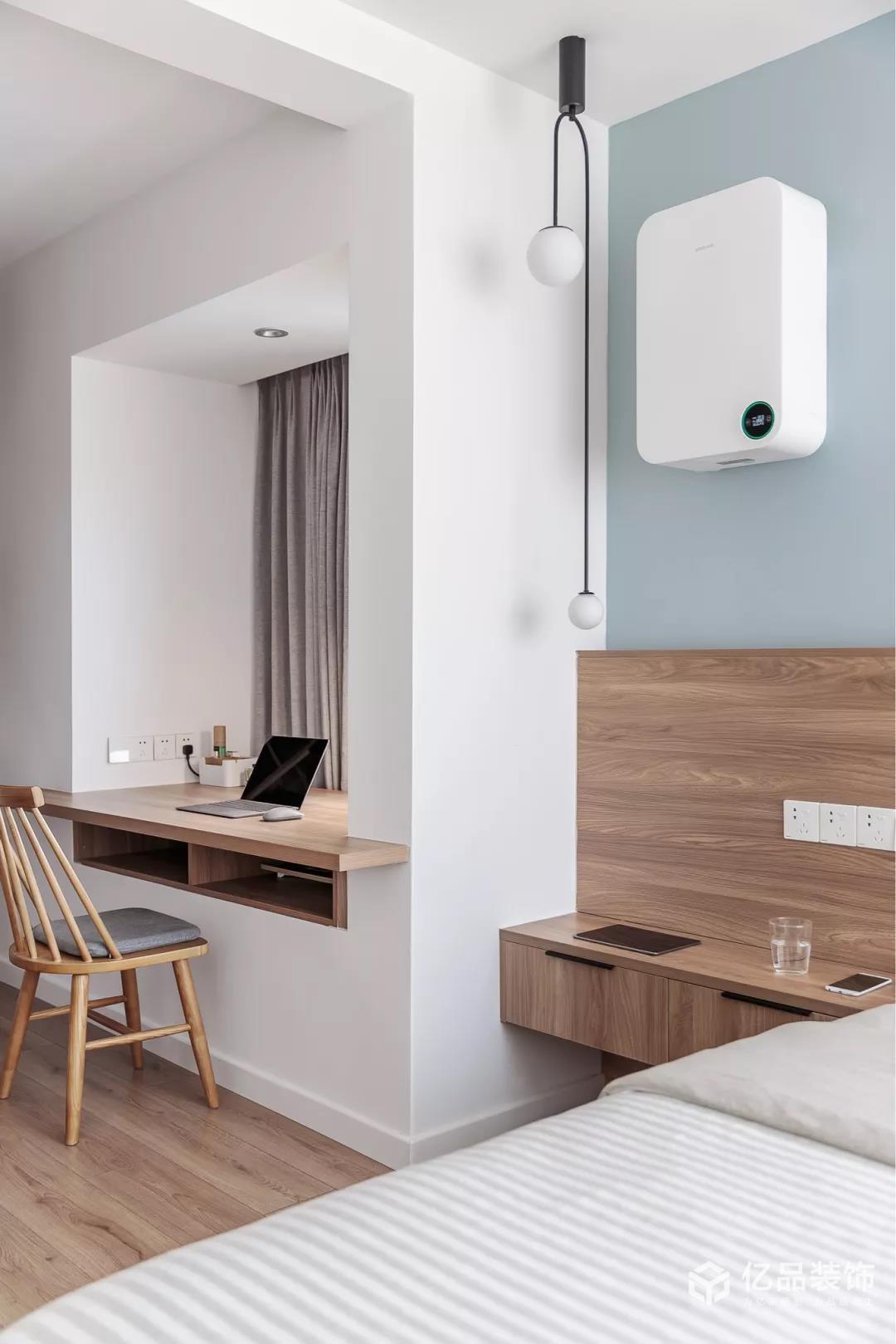 90㎡簡約小三房，臥室定制床，小空間利用直叫漂亮