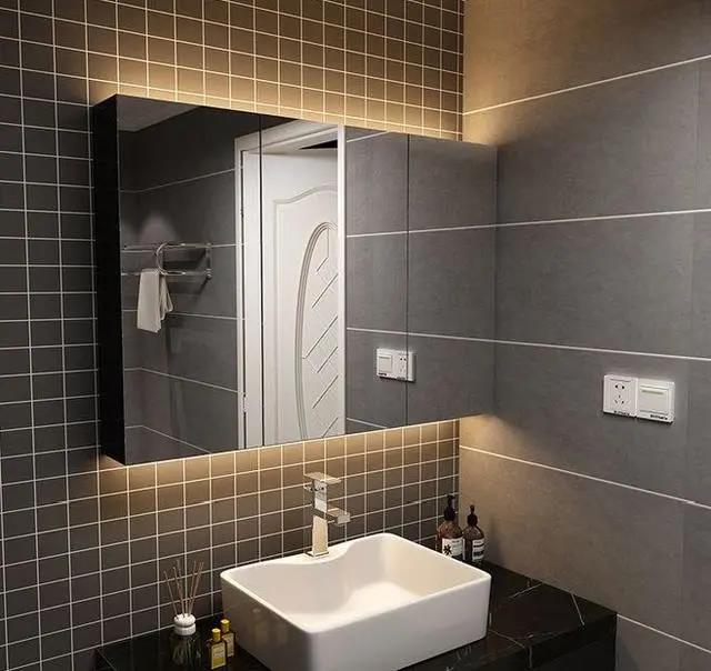 衛(wèi)生間洗手臺(tái)安裝鏡子還是鏡柜更好？