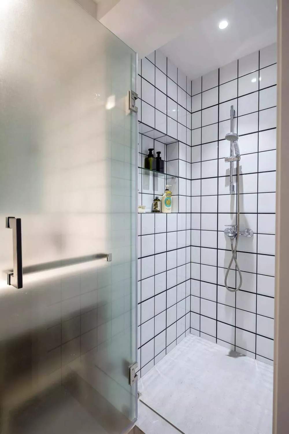 衛(wèi)生間裝壁龕，簡(jiǎn)單實(shí)用又方便！