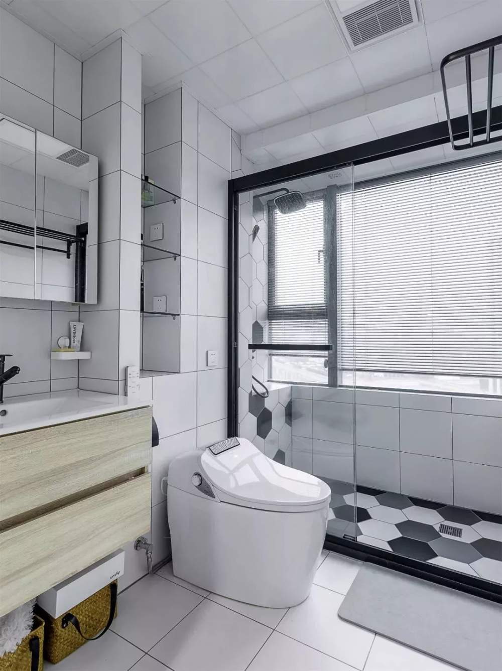 衛(wèi)生間裝壁龕，簡(jiǎn)單實(shí)用又方便！