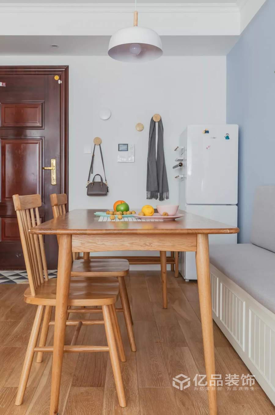 89平的小戶型二居室，文藝小清新的感覺