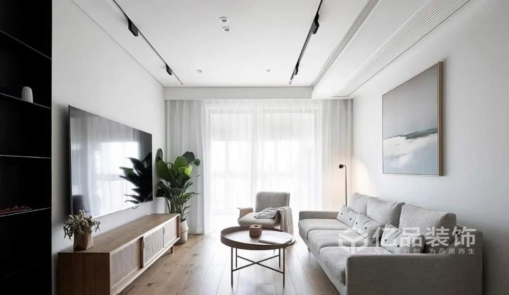 96平三居室舒適自然，給人輕松的視覺感