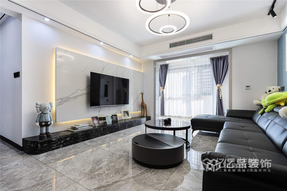 網(wǎng)紅款輕奢風小三房實景案例，美艷而精致