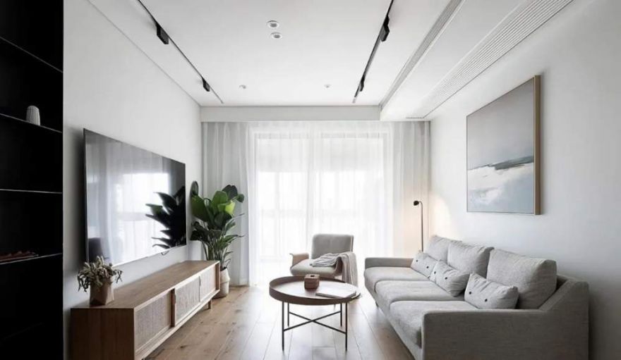 96平三居室舒適自然，給人輕松的視覺感